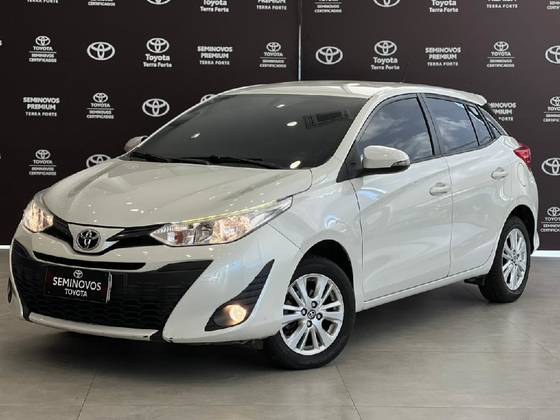 TOYOTA YARIS 1.3 16V FLEX XL MANUAL TOYOTA YARIS 1.3 16V FLEX XL MANUAL